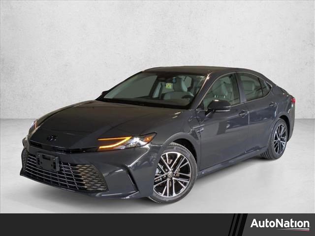 Used 2025 Toyota Camry XLE