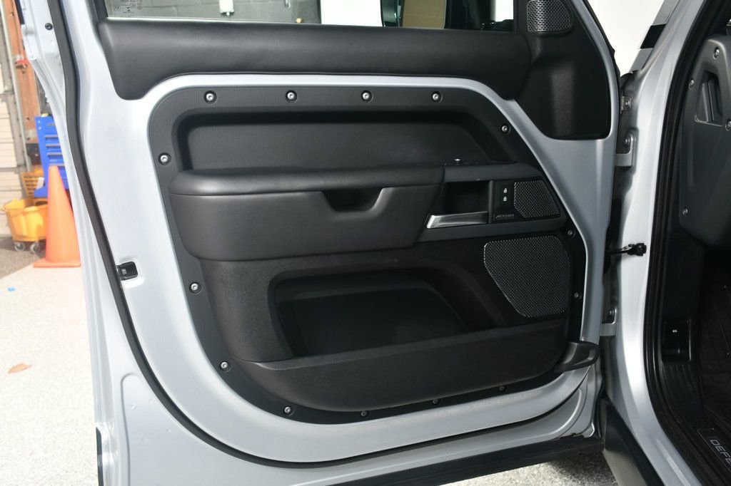 Used 2021 Land Rover Defender 110 X image 23