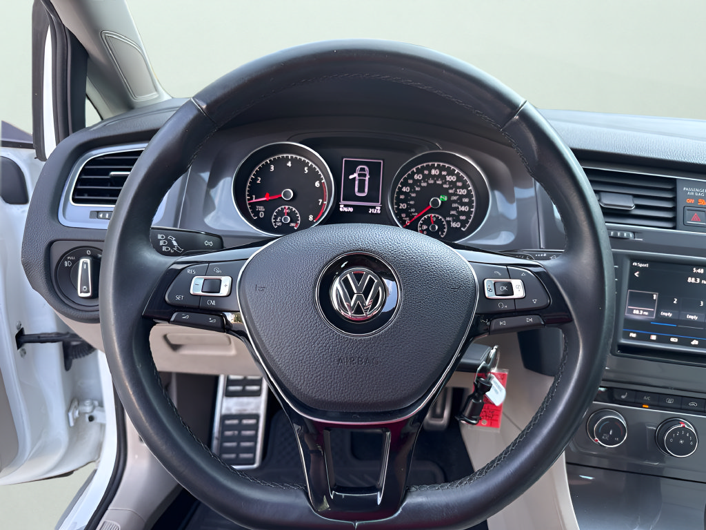 Used 2017 Volkswagen Golf Alltrack S AWD/4WD image 22
