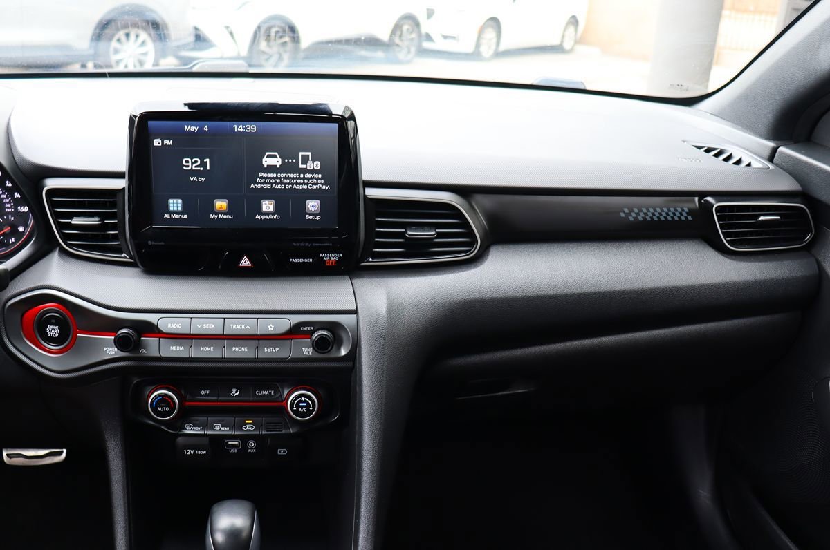 Used 2019 Hyundai Veloster Turbo FWD image 40