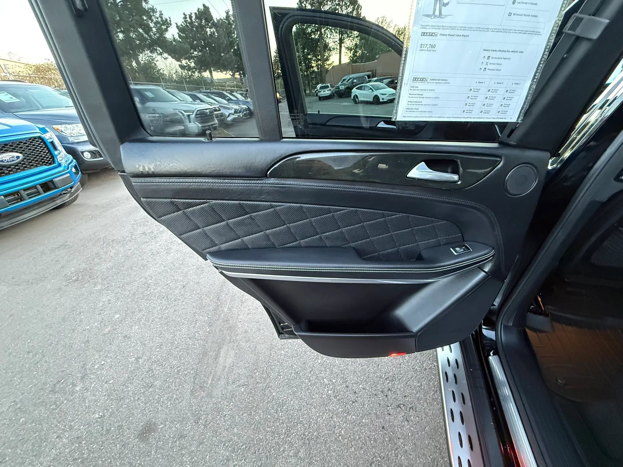 Used 2015 Mercedes-Benz GL 550 4MATIC image 54