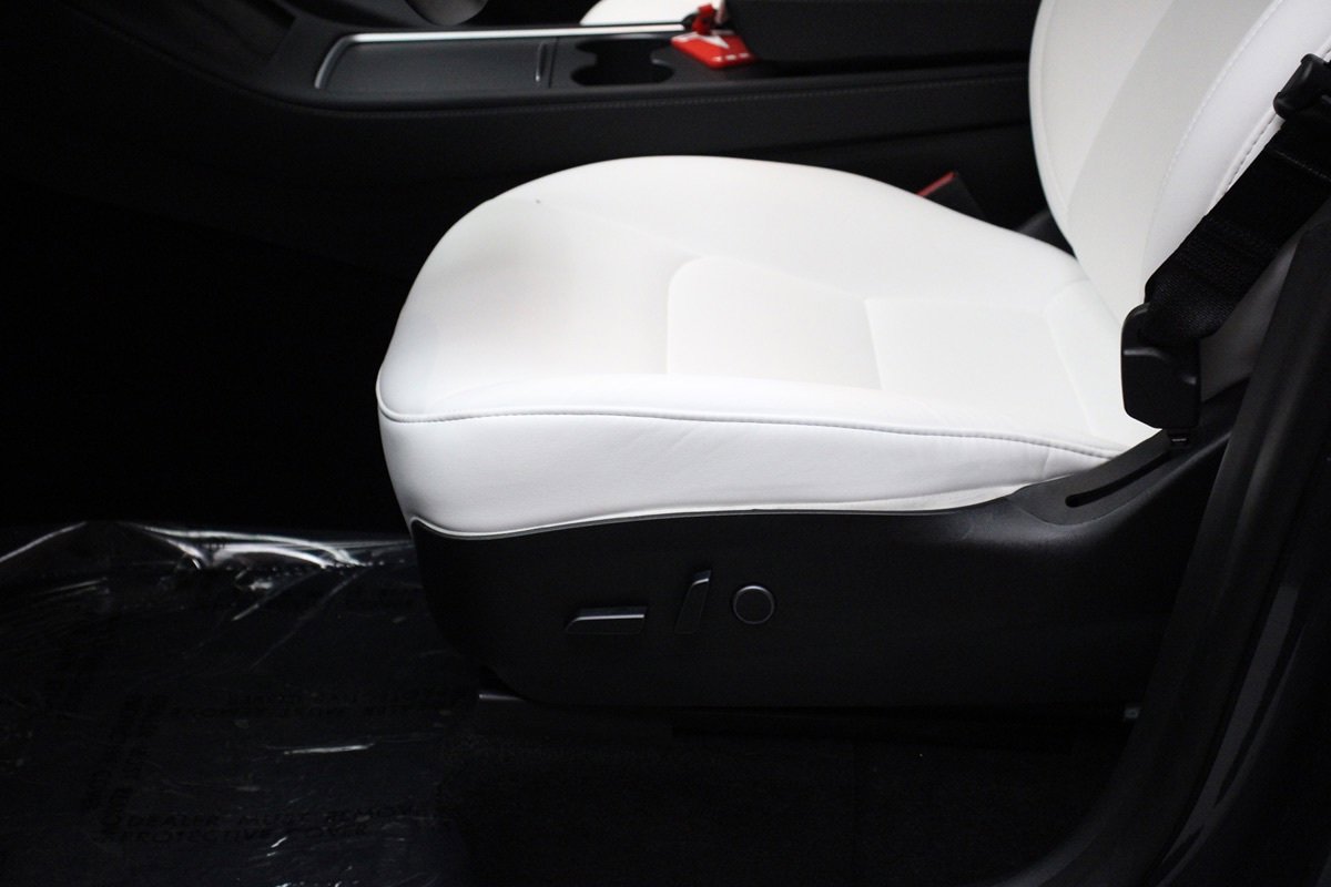 Used 2023 Tesla Model Y Performance image 39