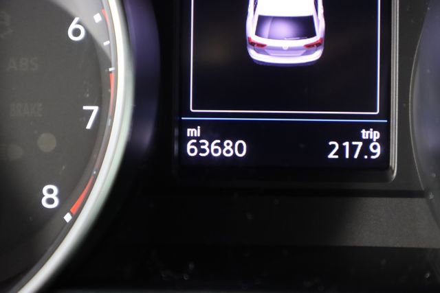 Used 2020 Volkswagen Tiguan SE w/ Panoramic Sunroof Package image 35