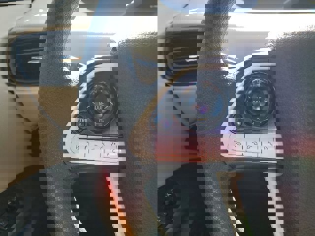 Used 2017 Toyota Prius Four image 16