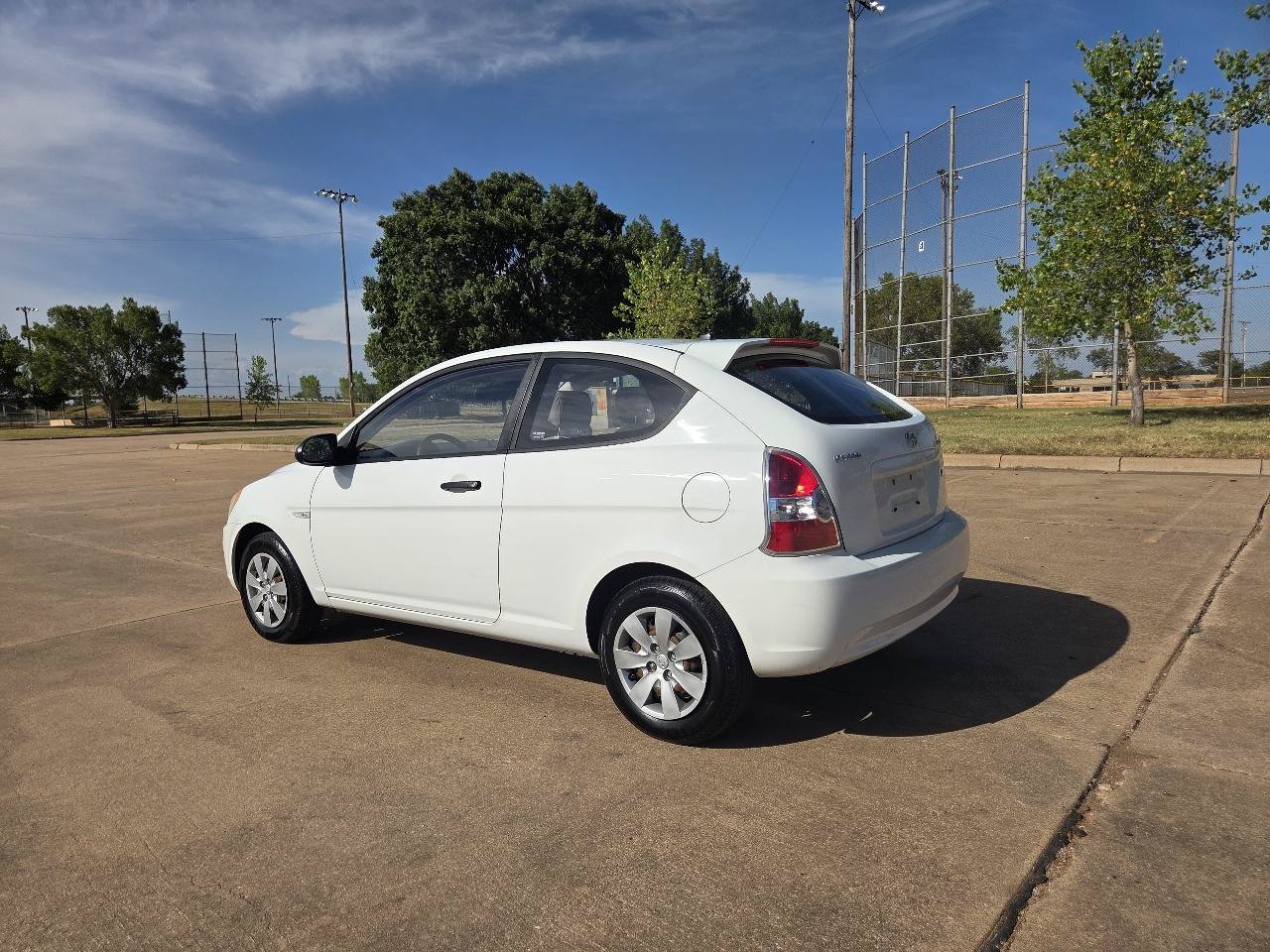 Used 2009 Hyundai Accent GS FWD image 7