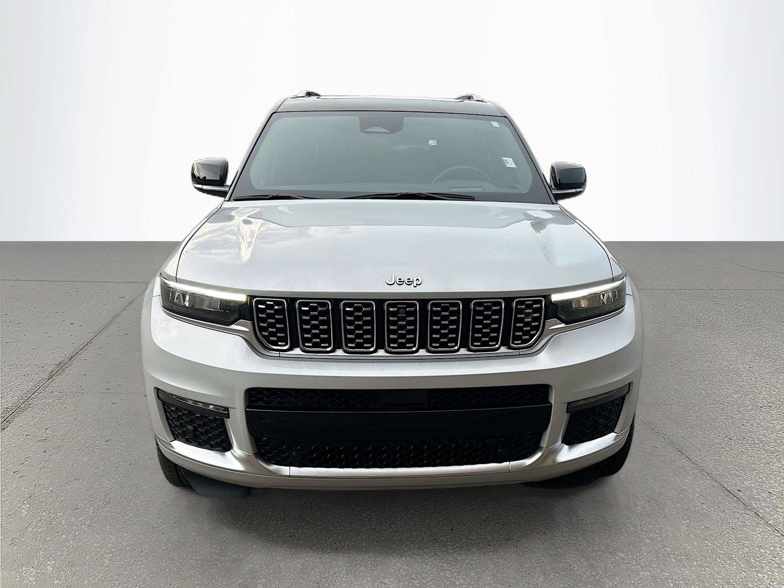 Used 2023 Jeep Grand Cherokee L Summit w/ Advanced Protech Group IV AWD/4WD image 9