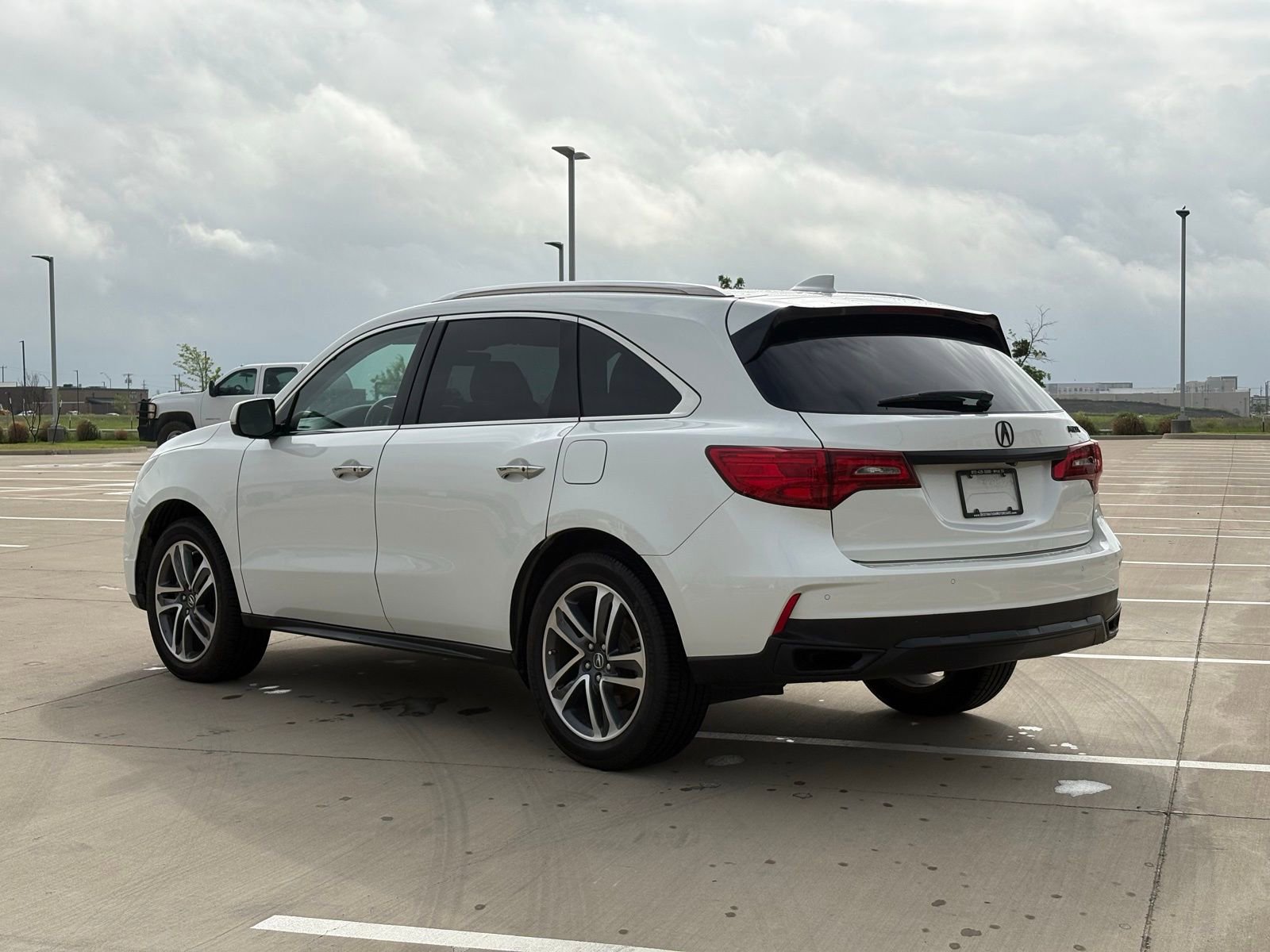 Used 2018 Acura MDX FWD w/ Advance Package image 5