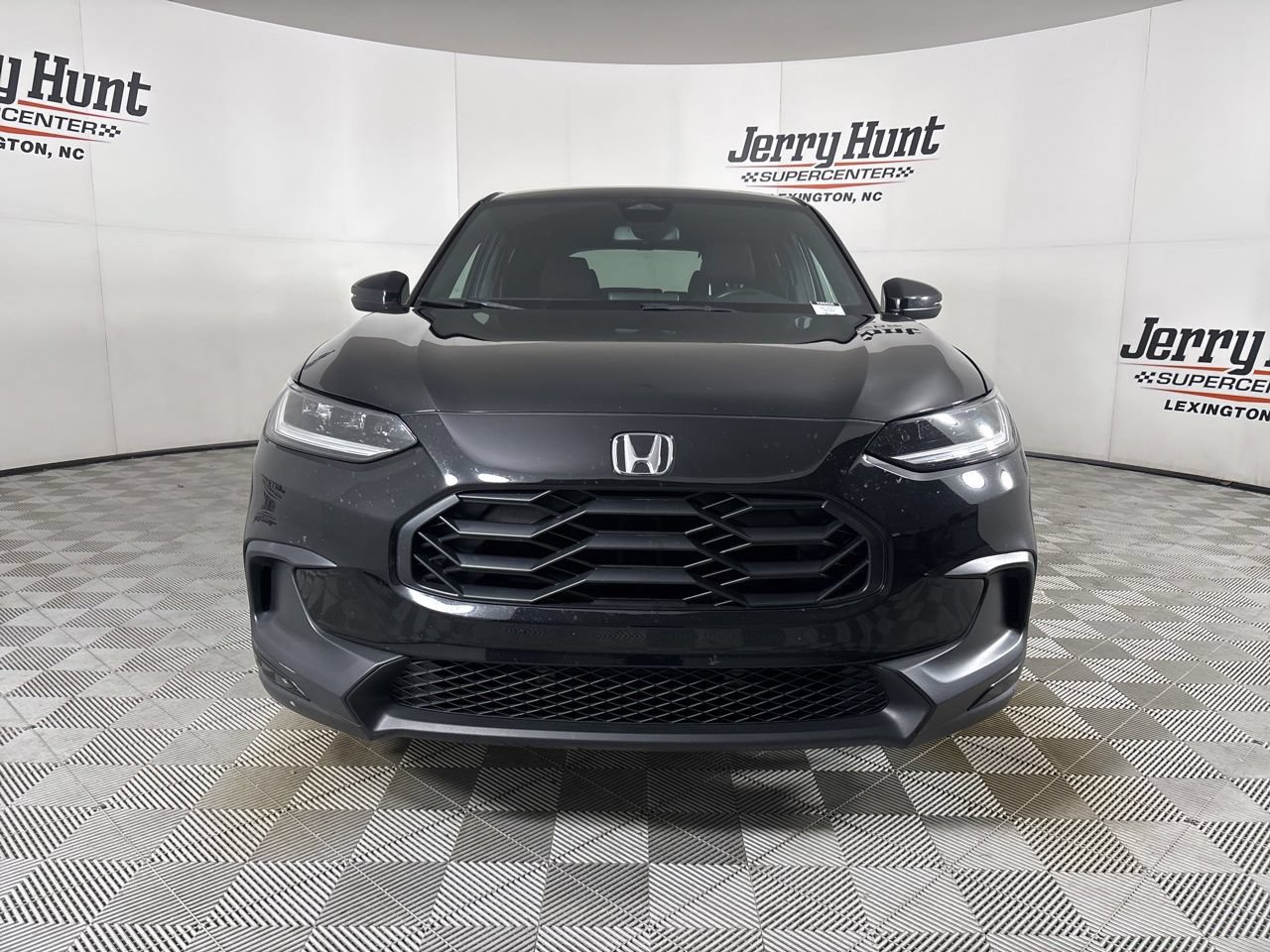 Used 2024 Honda HR-V Sport image 2