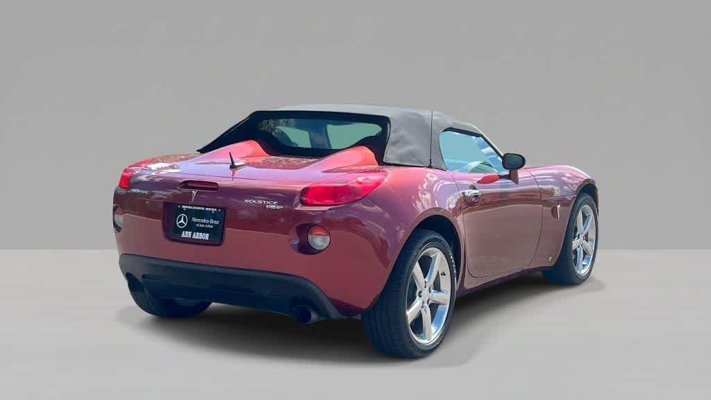 Used 2009 Pontiac Solstice GXP RWD image 8