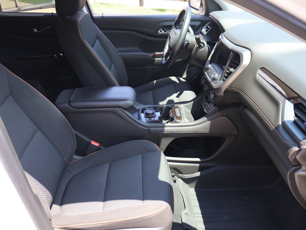 Certified 2023 GMC Acadia AT4 w/ LPO, Floor Liner Package AWD/4WD image 7