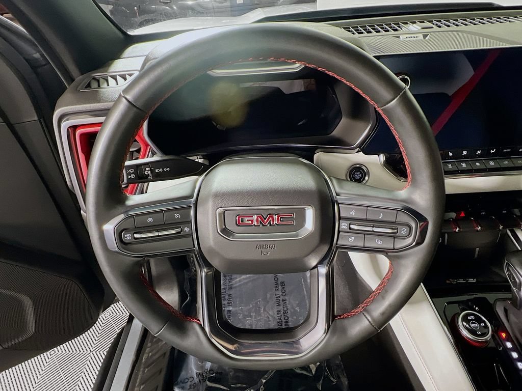 Used 2024 GMC Canyon AT4X AWD/4WD image 10
