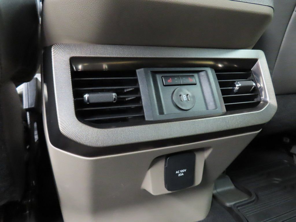 Used 2025 Ford F450 Platinum w/ Platinum Plus Package AWD/4WD image 11