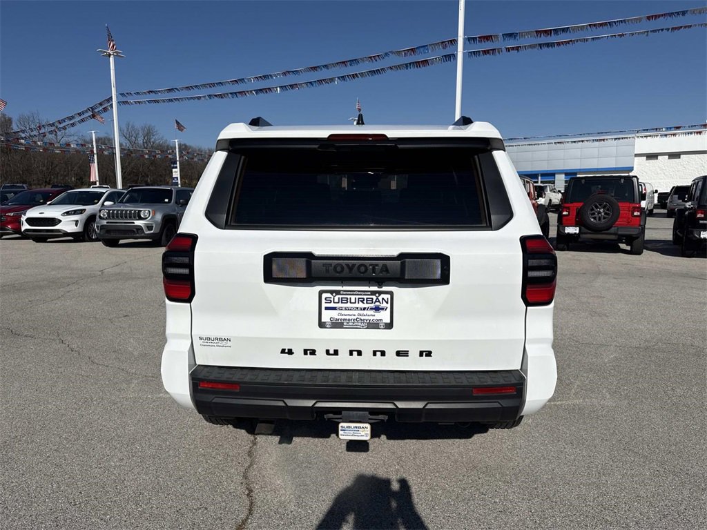 Used 2025 Toyota 4Runner SR5 image 4