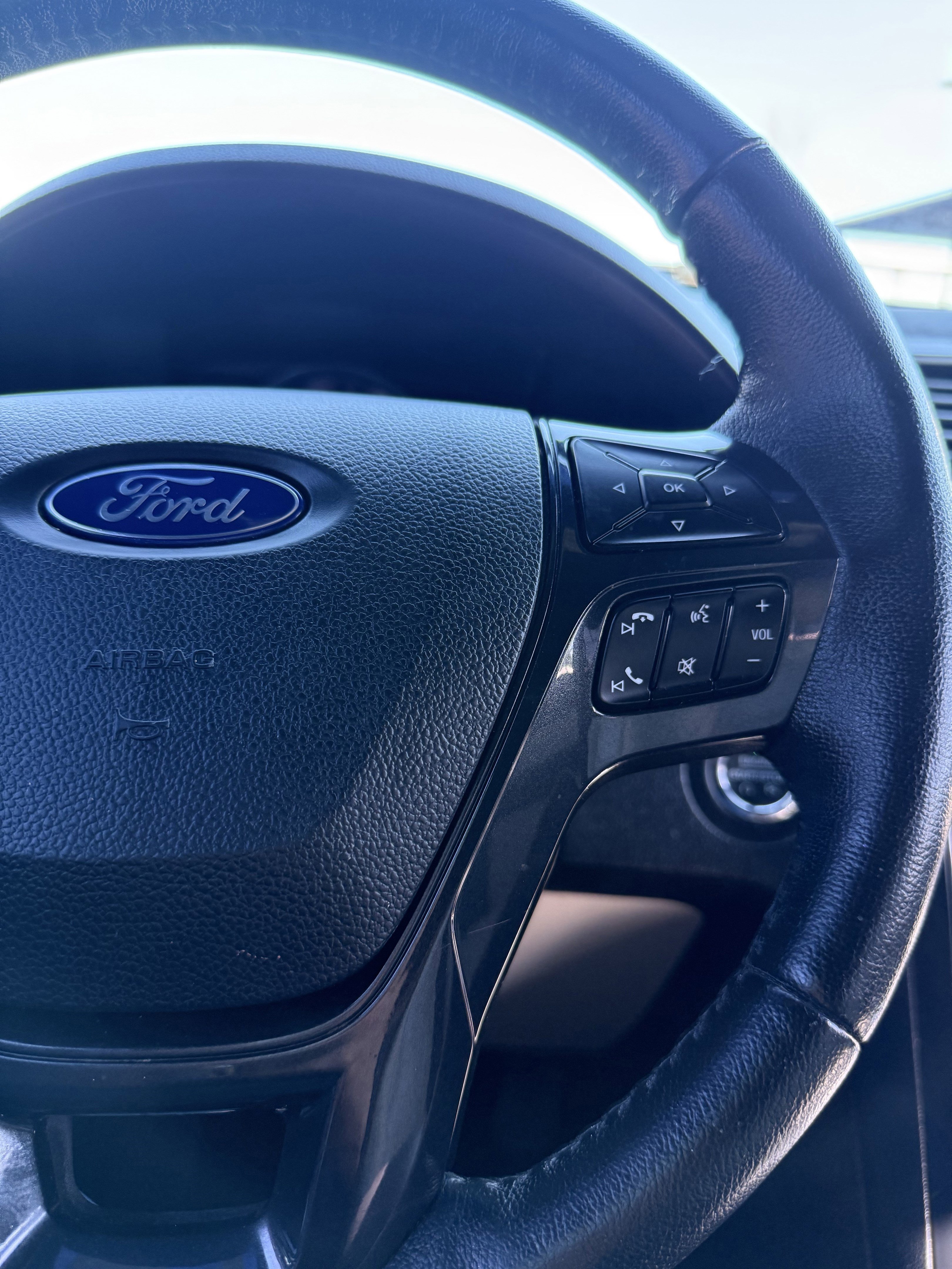 Used 2019 Ford Explorer XLT w/ Equipment Group 202A image 27