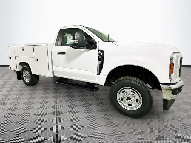 New 2026 Ford F250 XL w/ XL Chrome Package image 3
