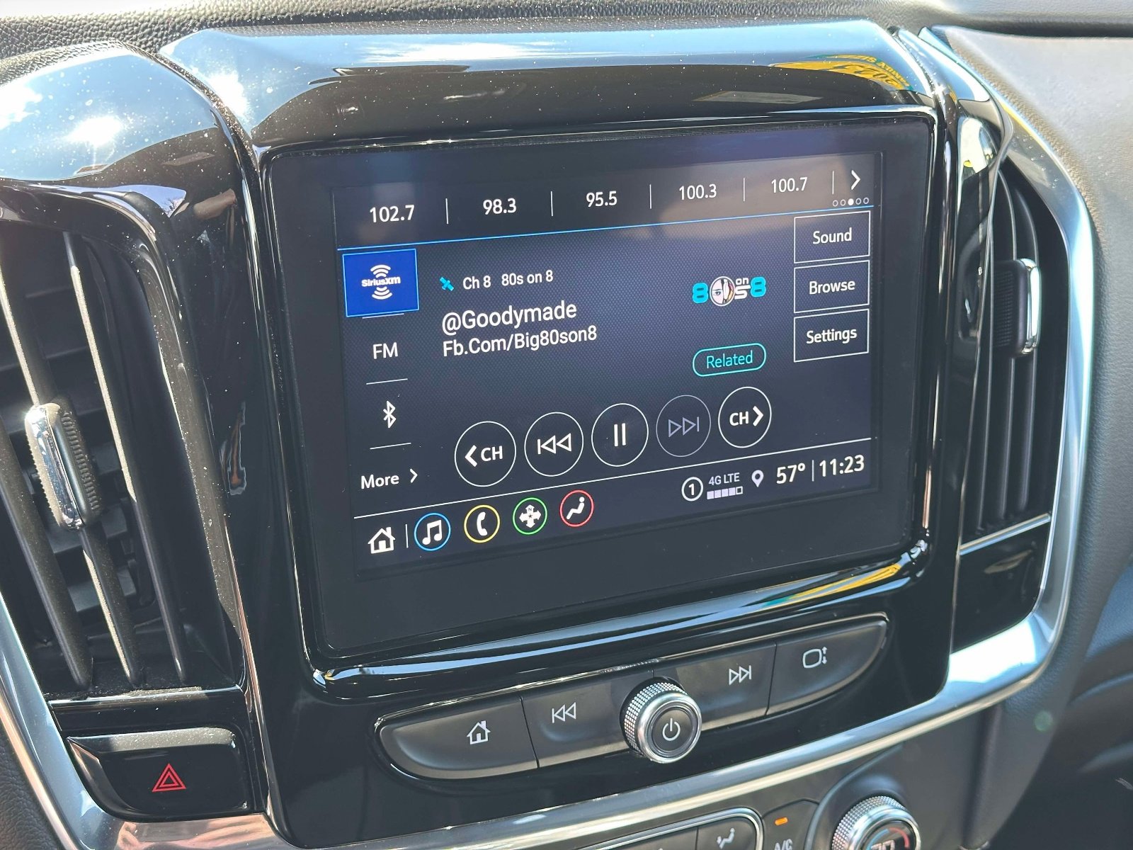 Used 2023 Chevrolet Traverse LT image 27