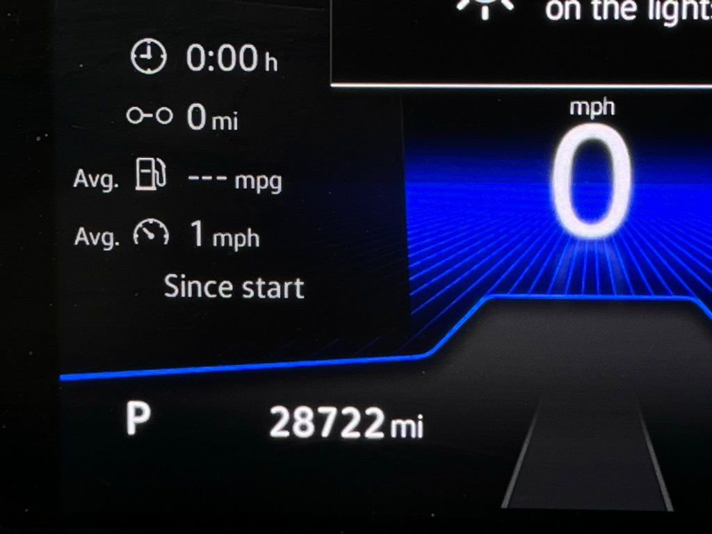 Used 2022 Volkswagen Tiguan SE image 15