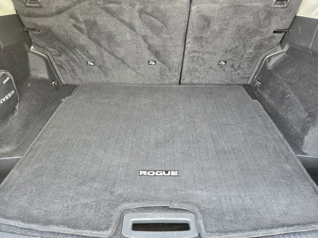 Used 2025 Nissan Rogue SV AWD/4WD image 30