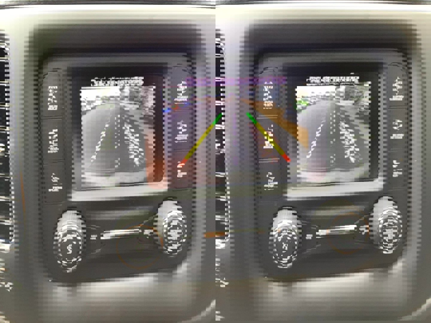 Certified 2018 Jeep Compass Latitude w/ Cold Weather Group image 12