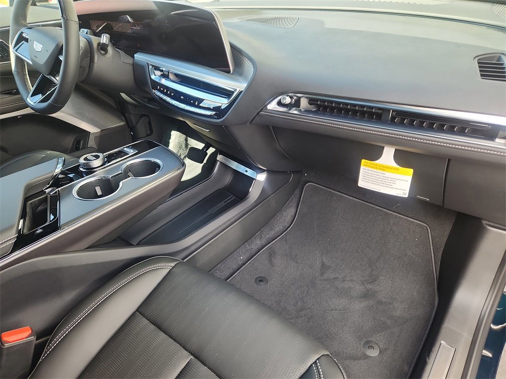 New 2026 Cadillac Lyriq Premium Luxury image 15