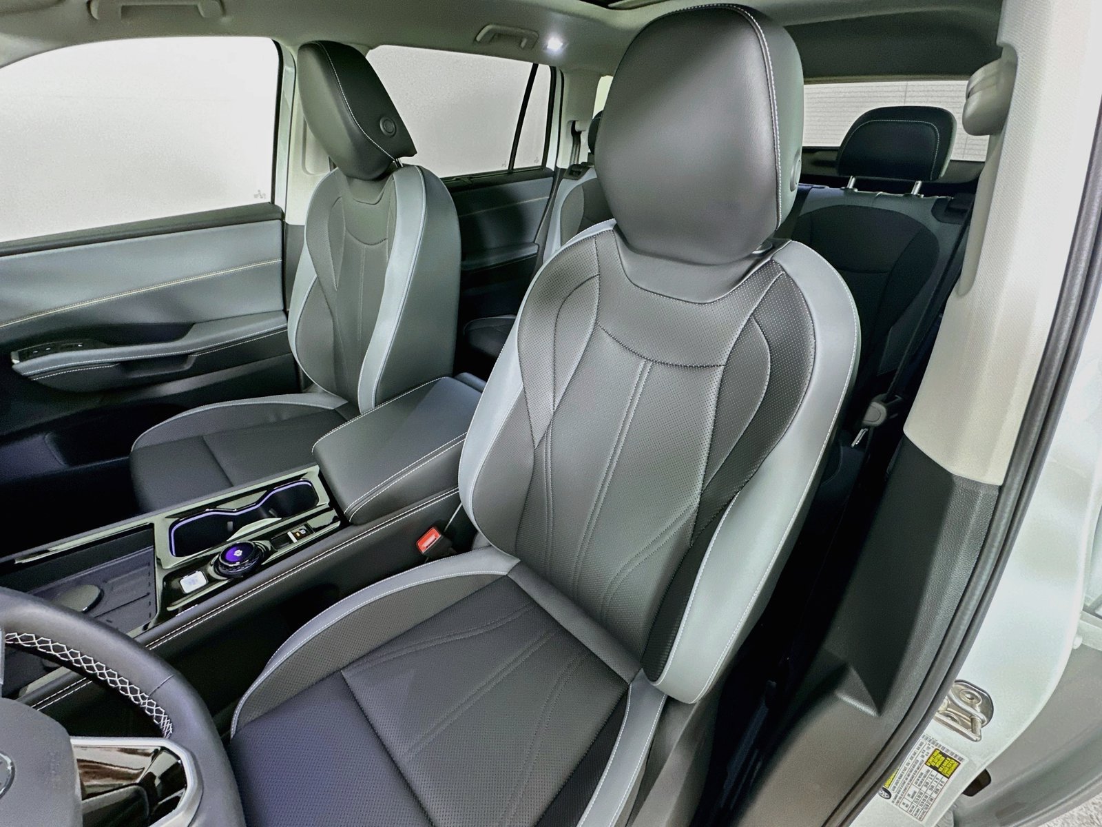 New 2027 Volkswagen Atlas SE AWD/4WD image 33