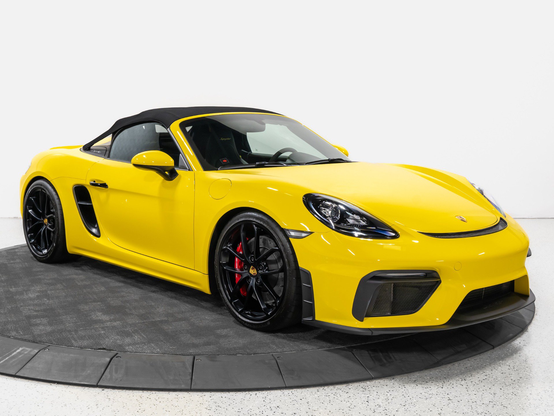 Used 2022 Porsche 718 Boxster Spyder RWD image 21