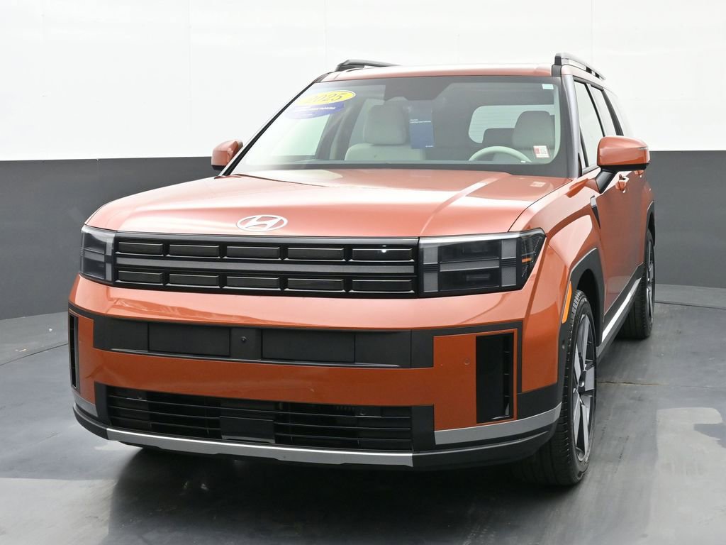 Used 2025 Hyundai Santa Fe Limited image 7