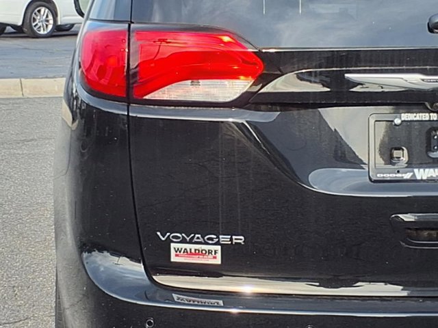 New 2025 Chrysler Voyager LX image 6