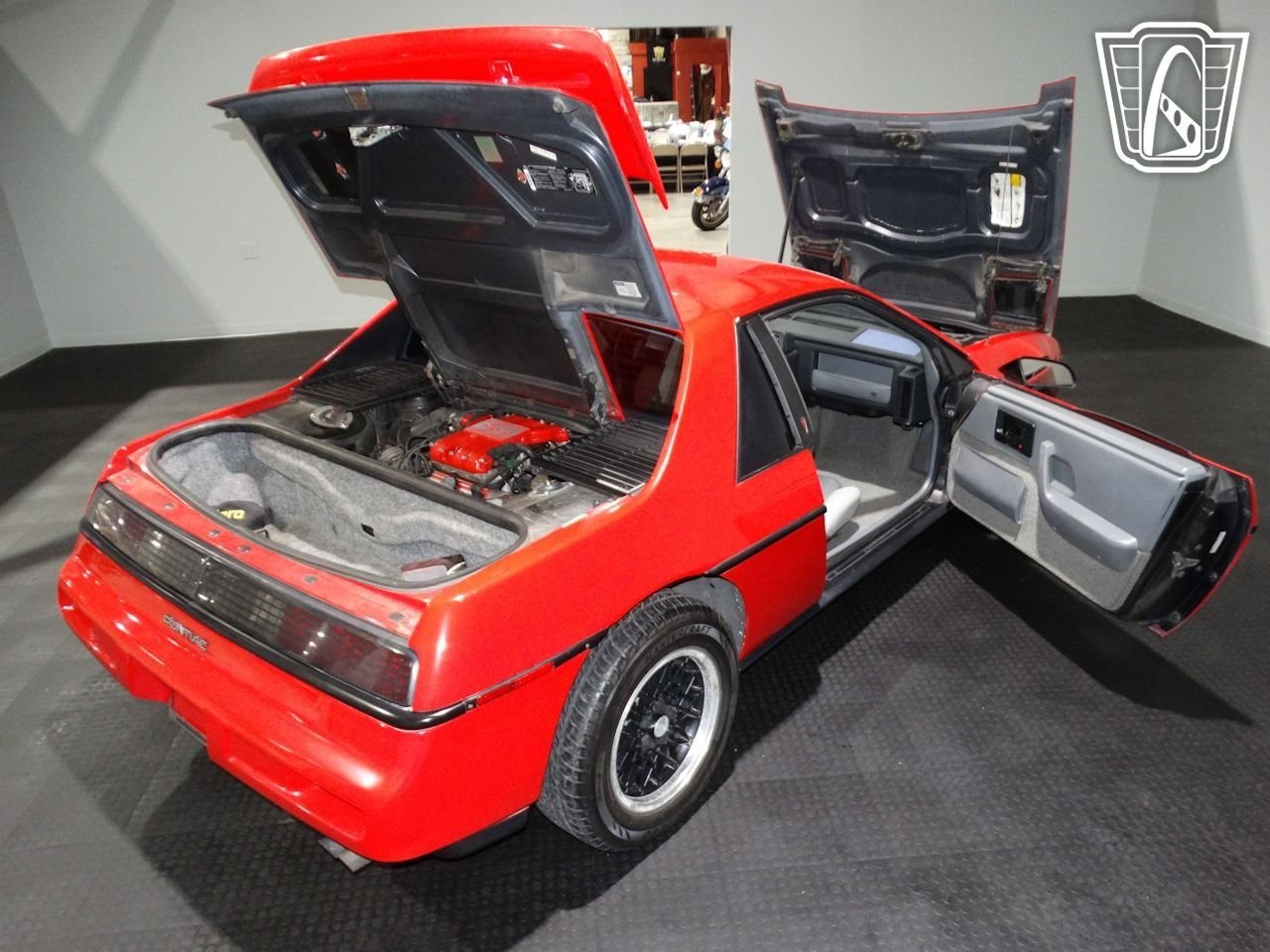Used 1988 Pontiac Fiero image 34