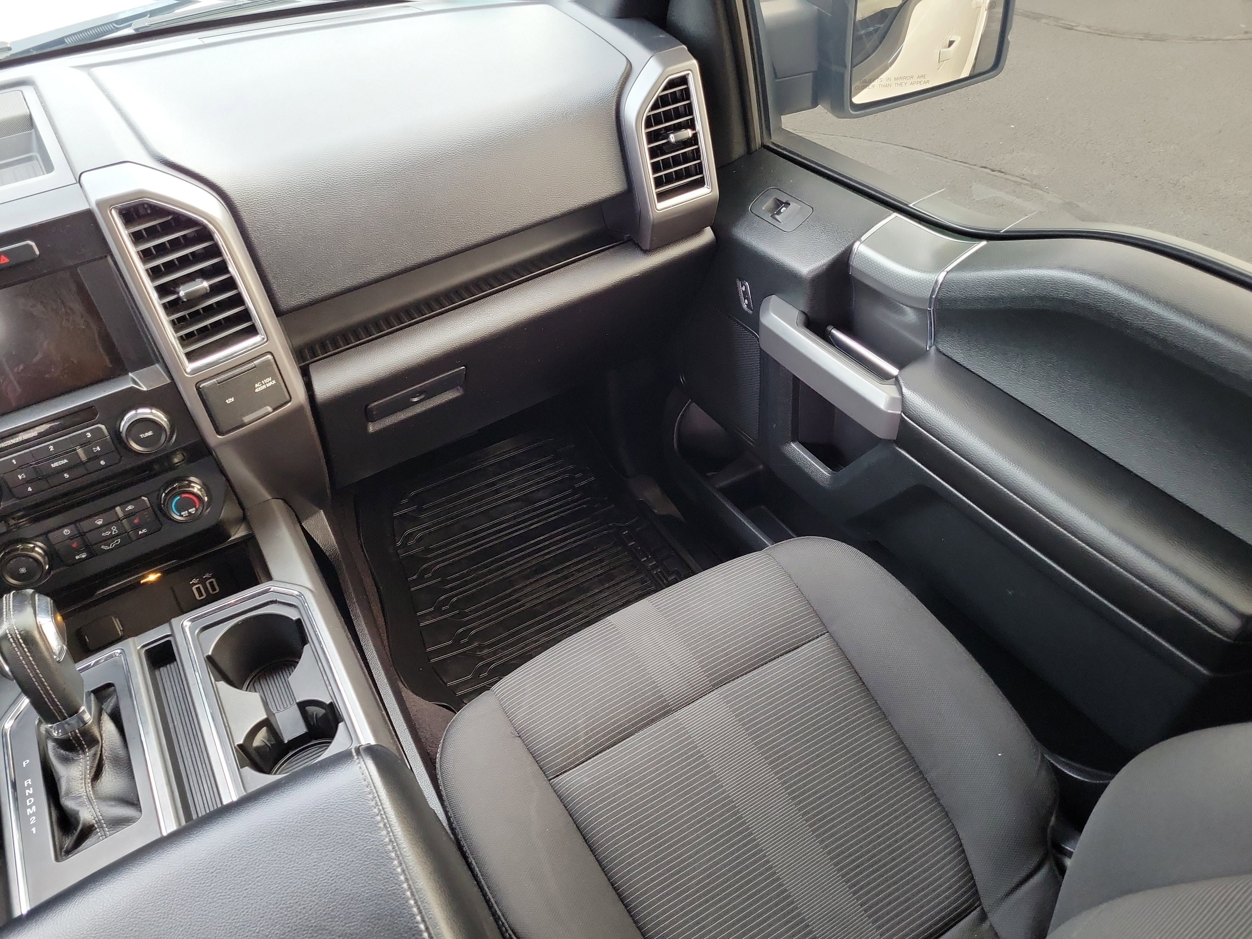 Used 2016 Ford F150 XLT w/ Equipment Group 302A Luxury image 14