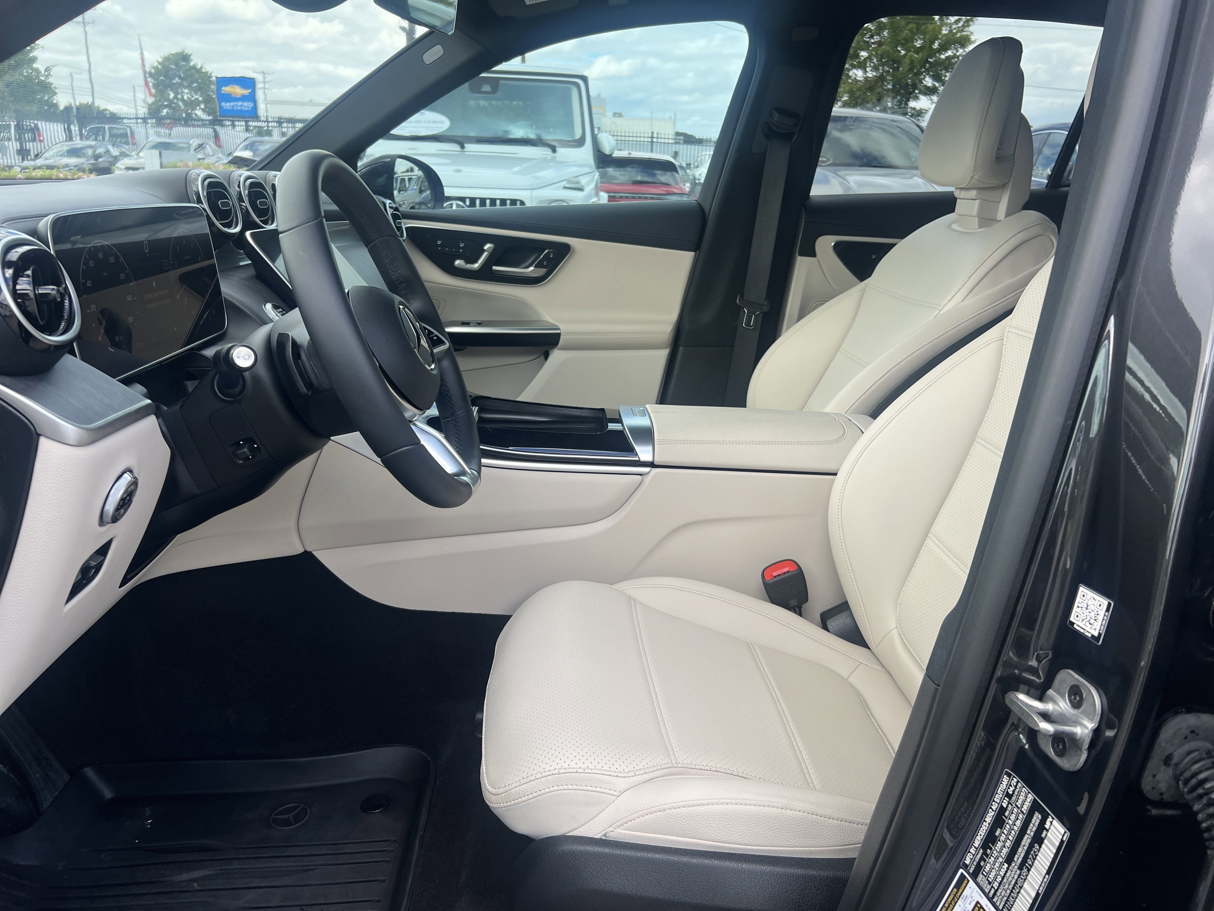 Certified 2024 Mercedes-Benz GLC 300 4MATIC image 16