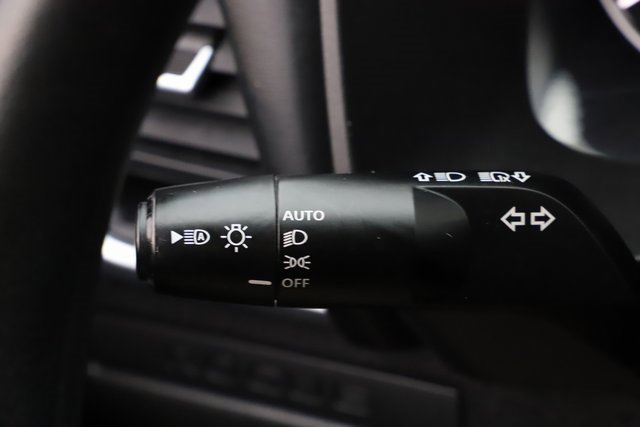 Used 2023 Nissan Rogue S image 35