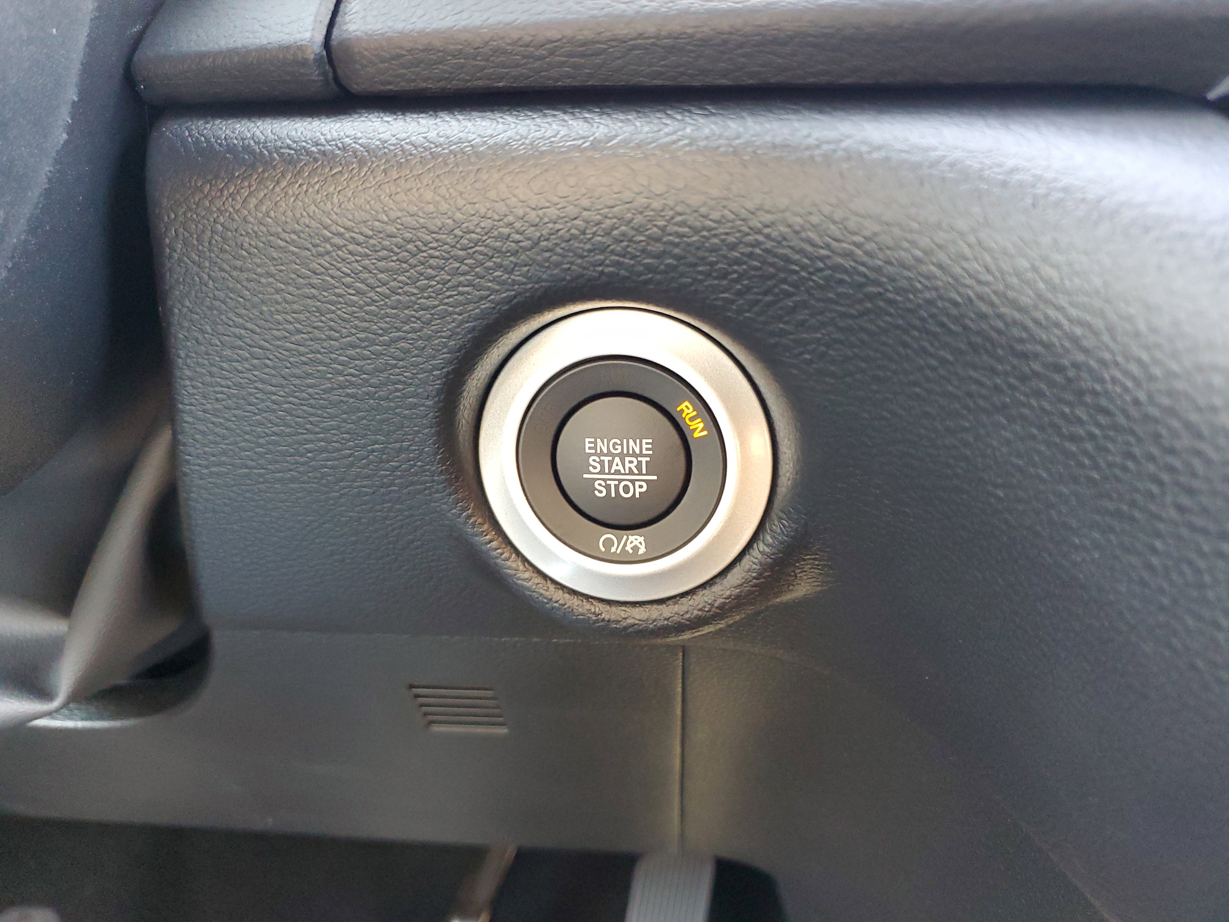 New 2026 Chrysler Voyager LX image 23