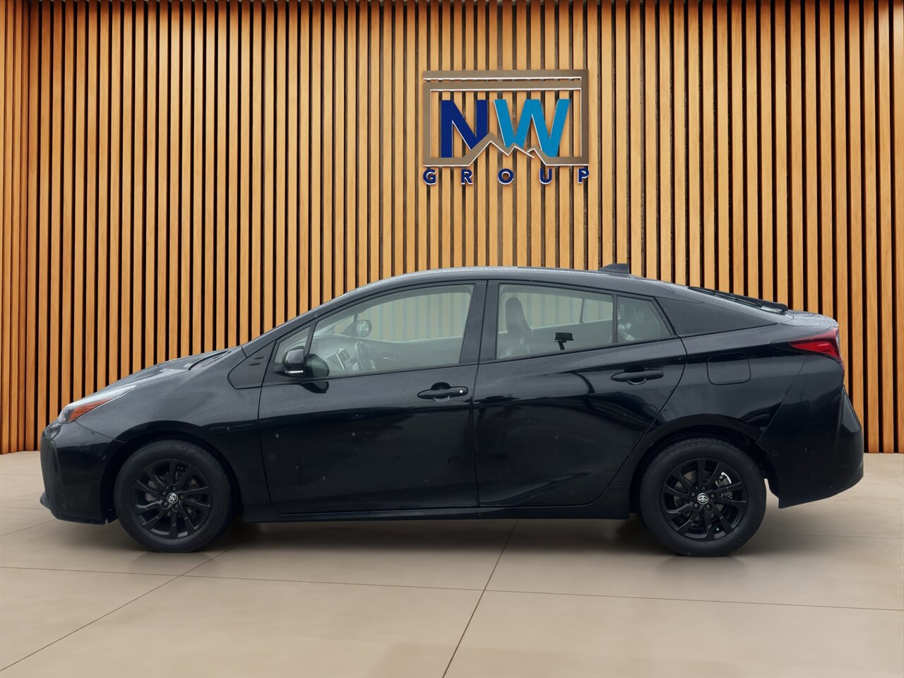 Used 2022 Toyota Prius AWD image 54