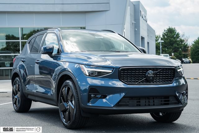 New 2026 Volvo XC40 B5 Ultra w/ Climate Package AWD/4WD image 1