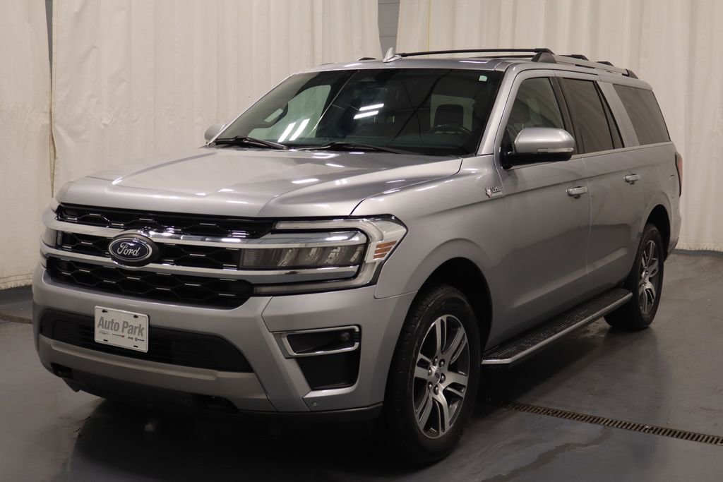 Used 2022 Ford Expedition Max Limited image 6