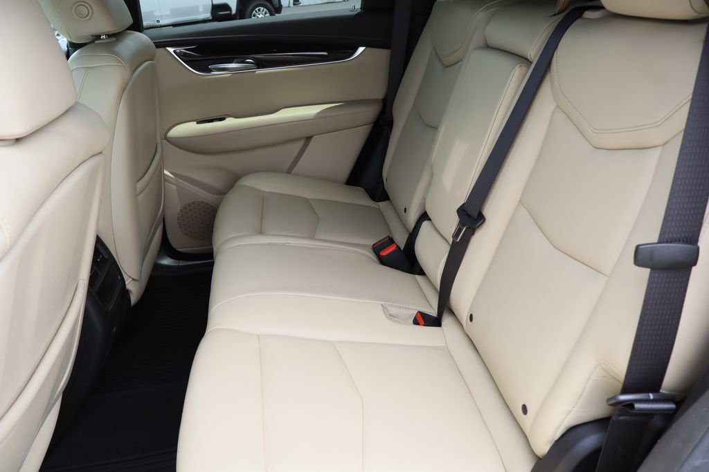 Used 2018 Cadillac XT5 FWD image 24