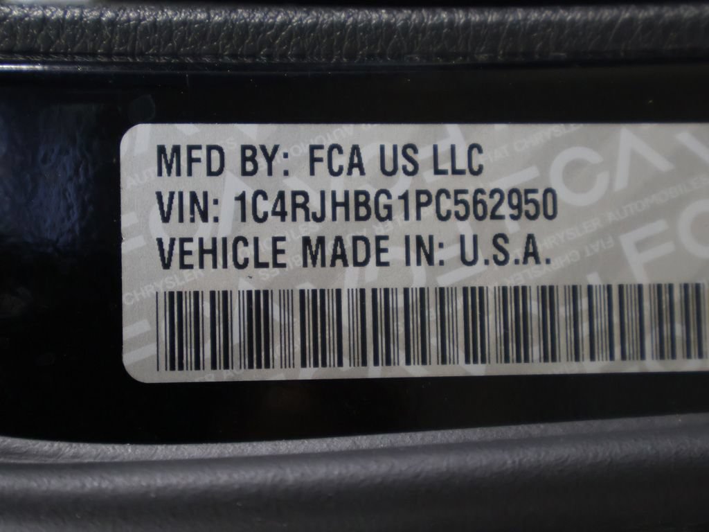 Used 2023 Jeep Grand Cherokee Limited AWD/4WD image 46