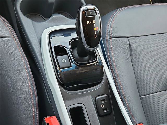 Used 2021 Chevrolet Bolt Premier w/ Infotainment Package FWD image 17