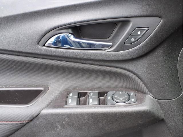 Used 2022 Chevrolet Equinox RS w/ RS Leather Package image 18