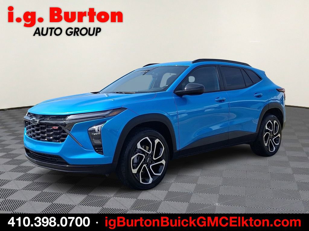Used 2025 Chevrolet Trax RS w/ Driver Confidence Package image 3