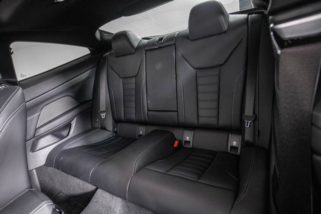 Used 2024 BMW M440i Coupe w/ Premium Package image 11