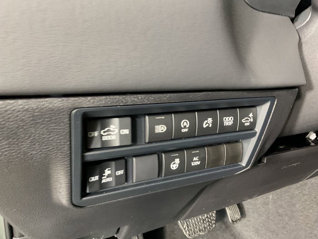 New 2026 Toyota Tundra Platinum image 17