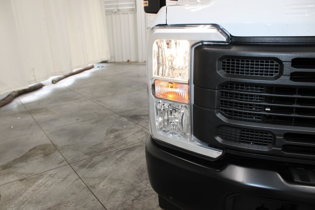 New 2026 Ford F350 XL RWD image 15