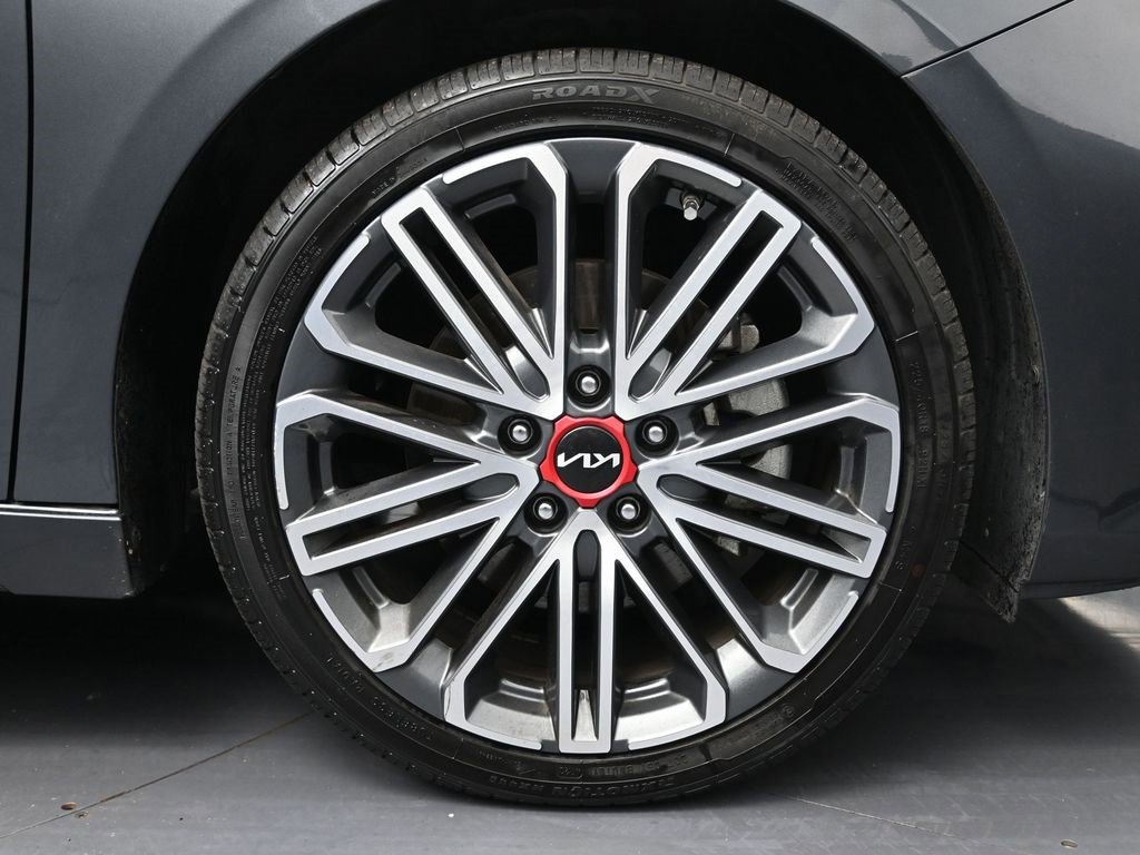 Used 2022 Kia Forte GT image 14