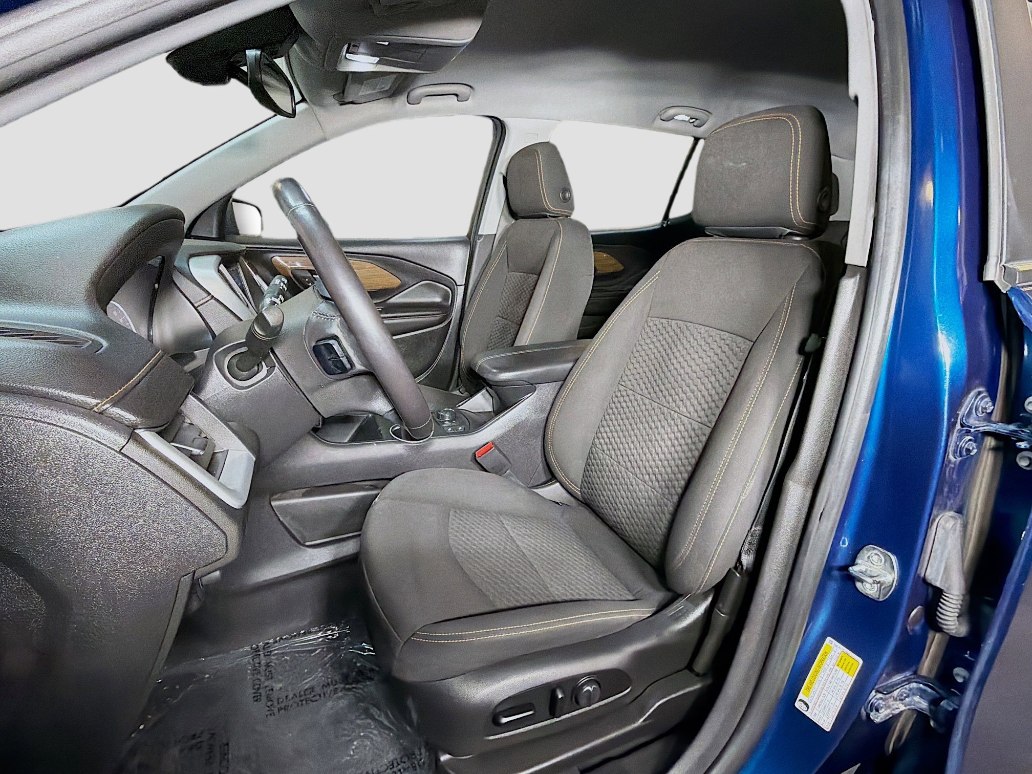 Used 2021 GMC Terrain SLE w/ Driver Convenience Package image 13