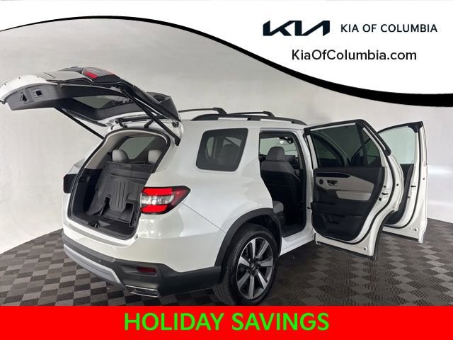 Used 2025 Honda Pilot Touring image 16