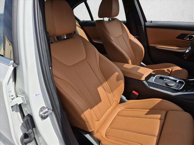 Used 2024 BMW 330i Sedan w/ Convenience Package RWD image 21