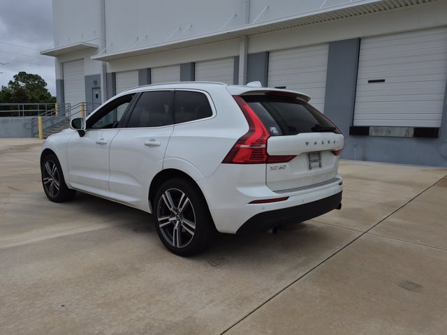 Used 2020 Volvo XC60 T5 Momentum FWD image 7