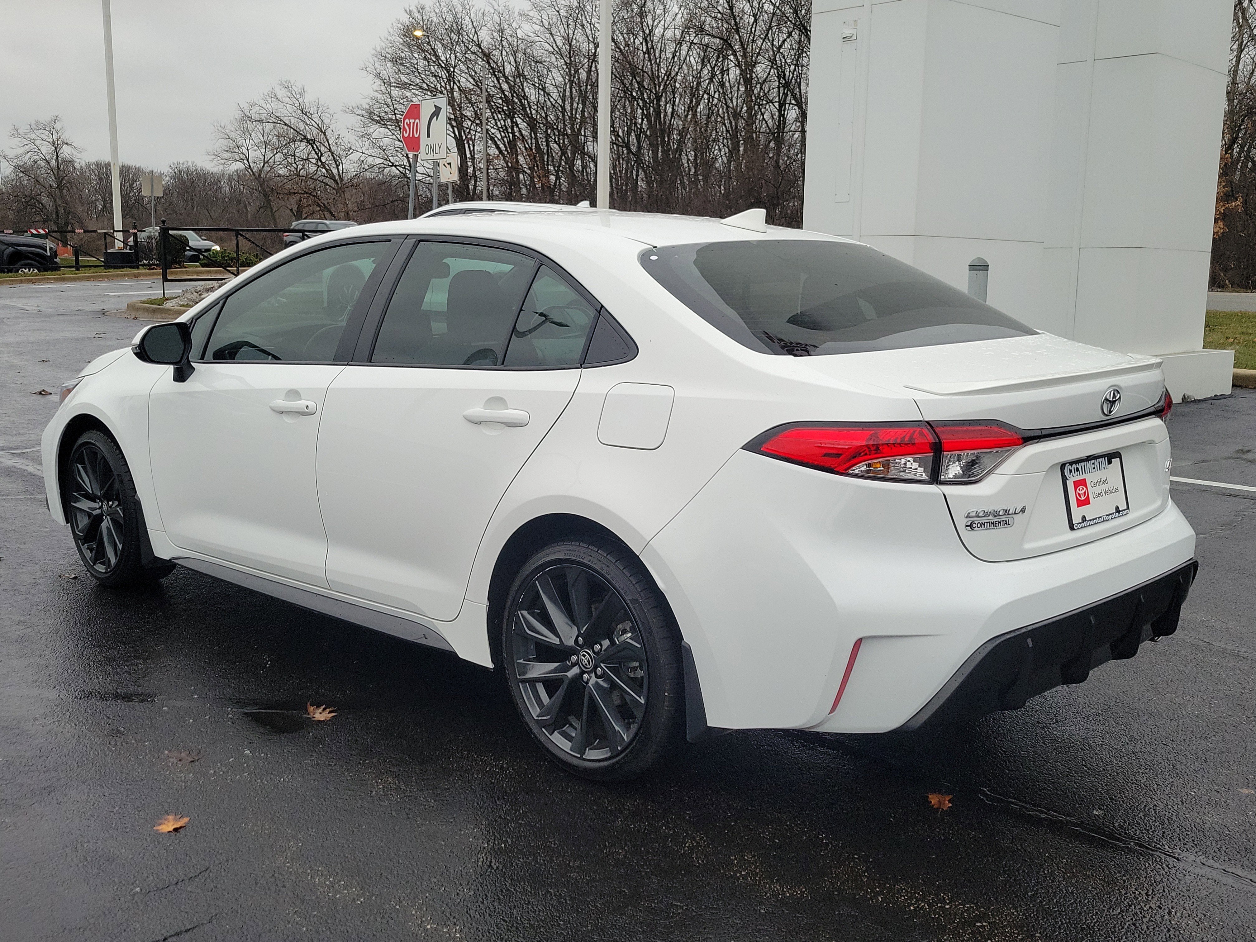 Certified 2025 Toyota Corolla SE image 4